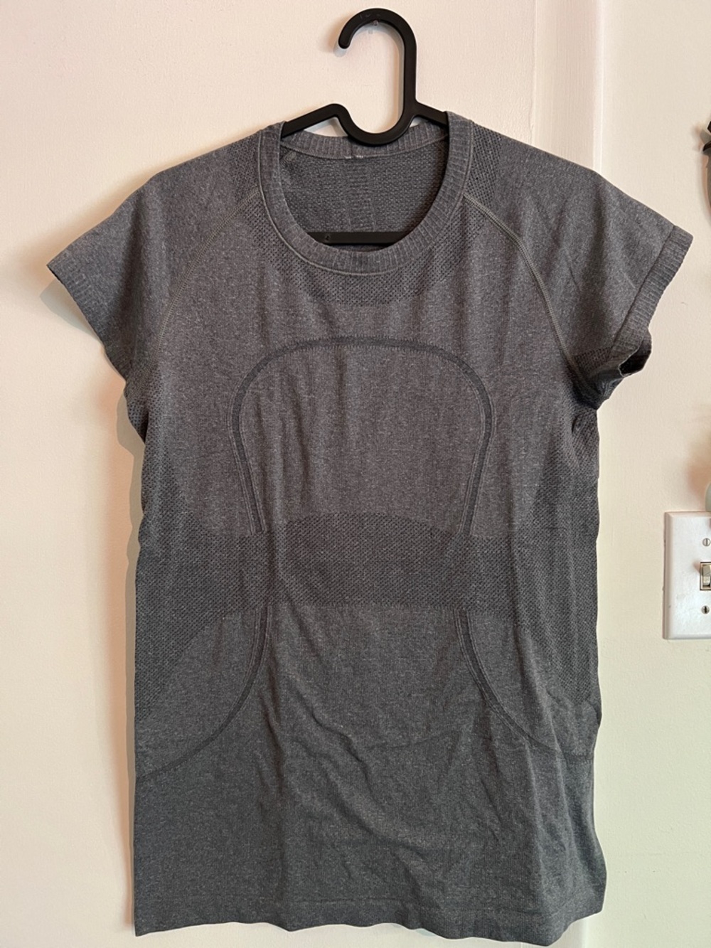 Lululemon Swiftly Tech 2.0 Short Sleeve Tee Heathered Grey - Size 8